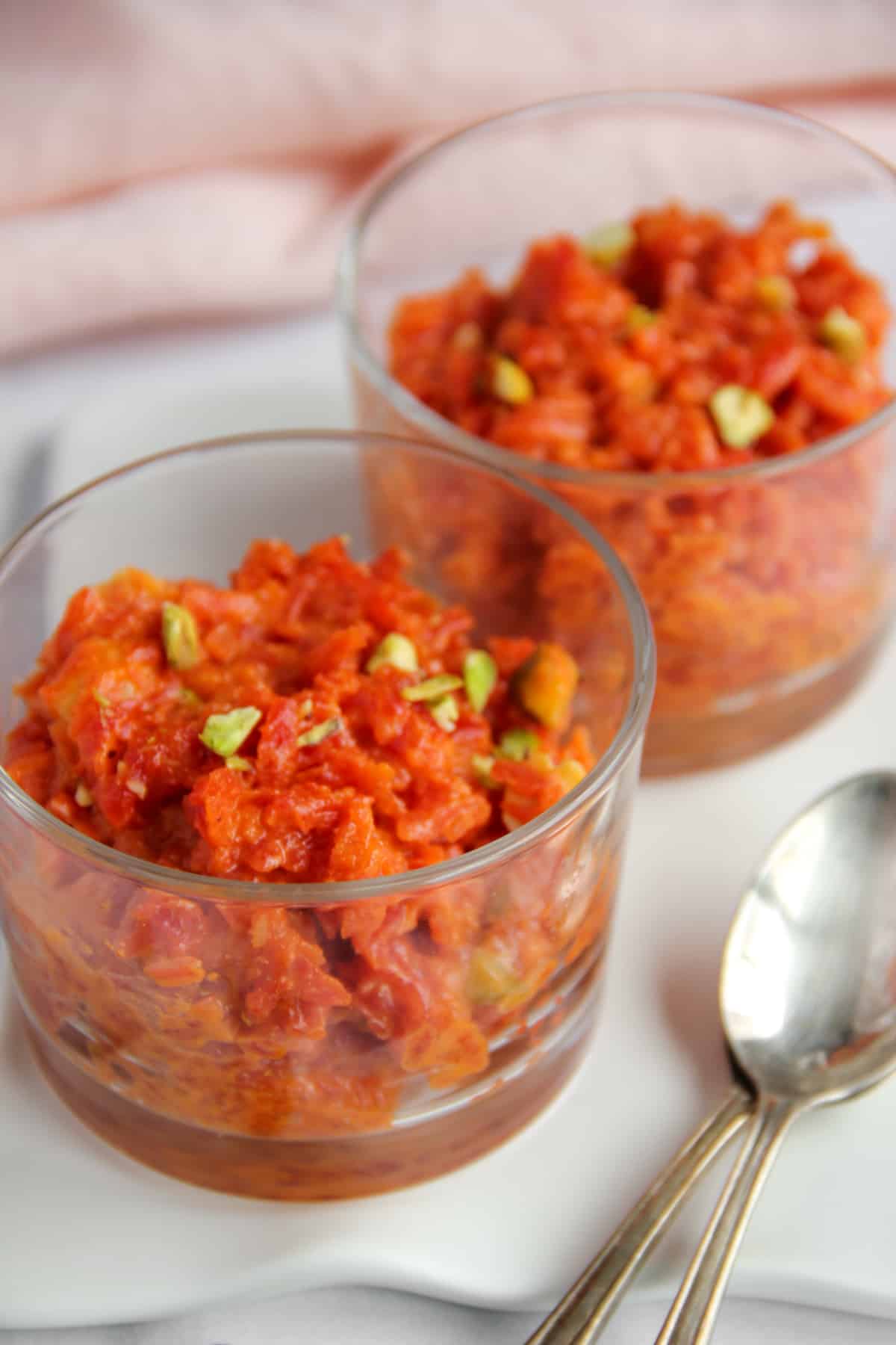 gajar ka halwa in glass cups 